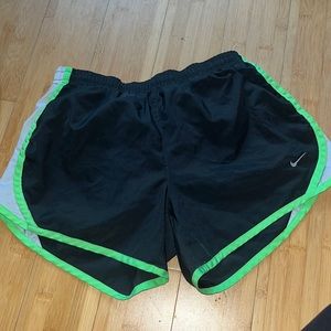 🤩Nike Shorts!🤩
